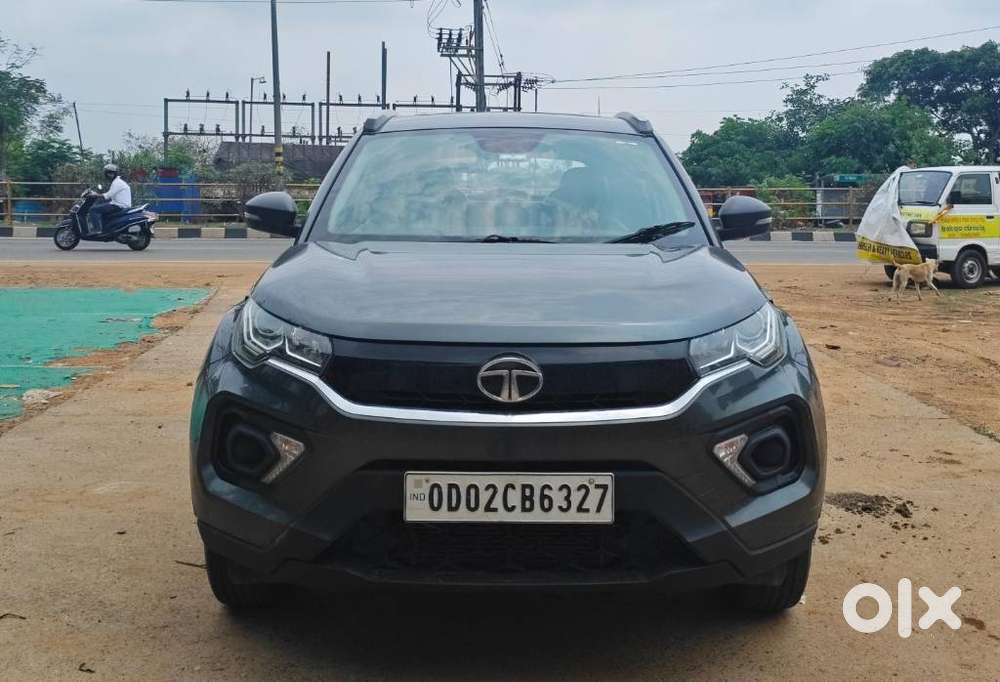 Tata Nexon 1.5 Revotorq Xm (s), 2022, Petrol