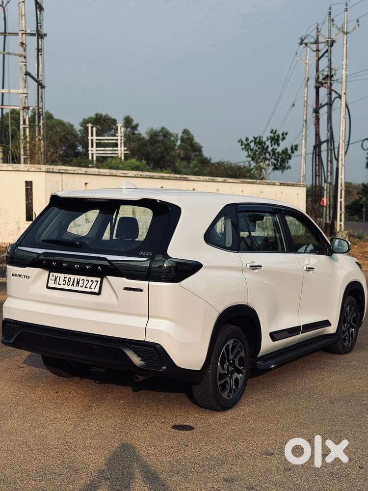 Maruti Suzuki Invicto 2024