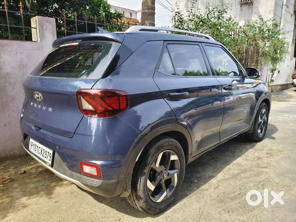 Hyundai Venue 2019 Diesel 131000 Km Driven