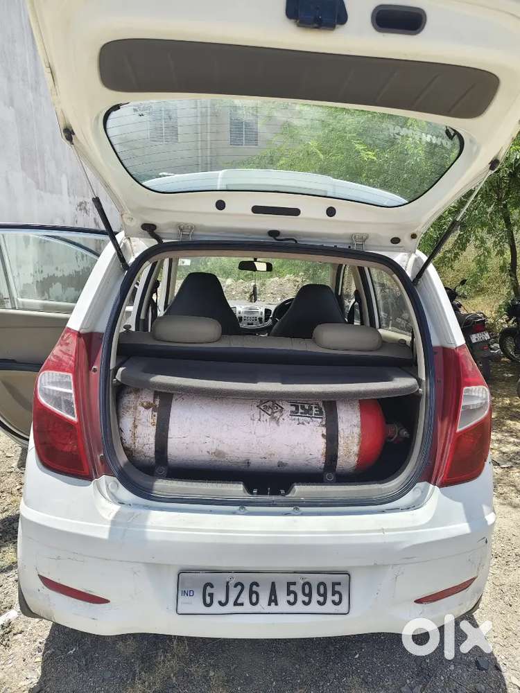 Hyundai I10 2011 Cng & Hybrids Good Condition