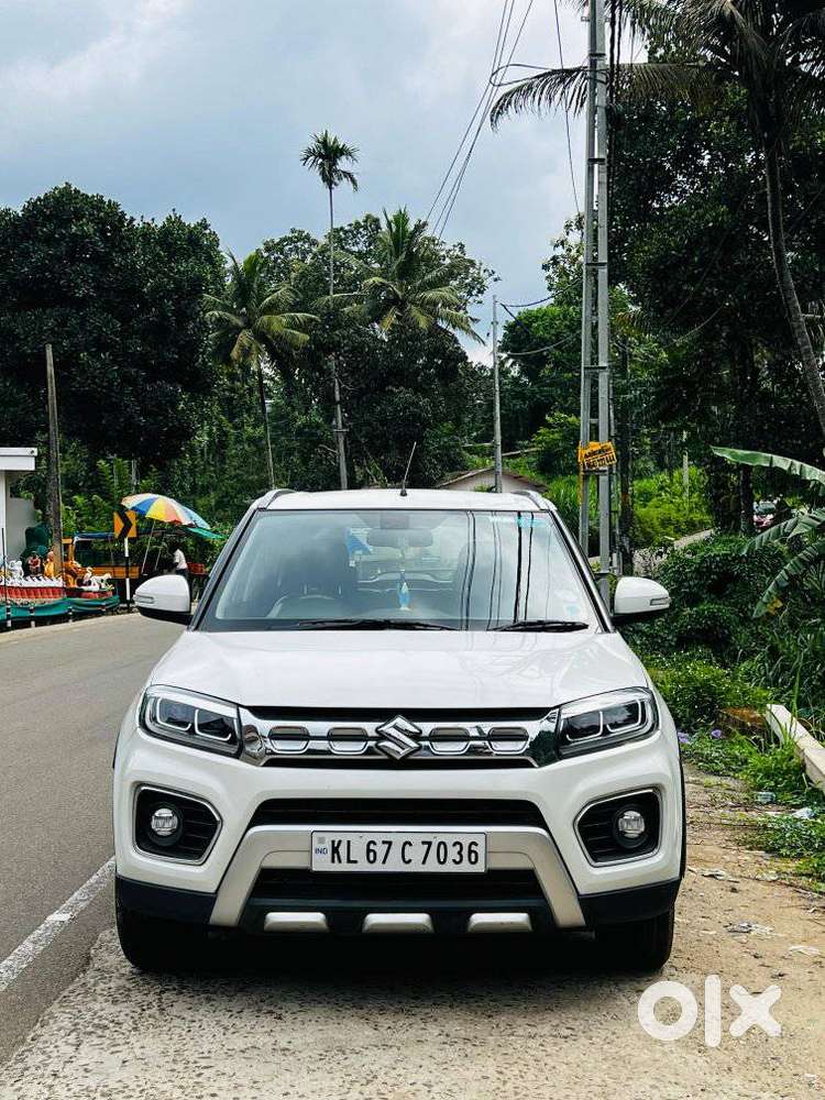Maruti Suzuki Brezza 1.5 Zxi Plus Smart Hybrid, 2022, Petrol