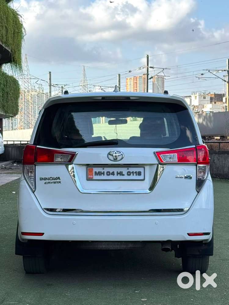 Toyota Innova Crysta 2.8z Automatic, 2016, Diesel