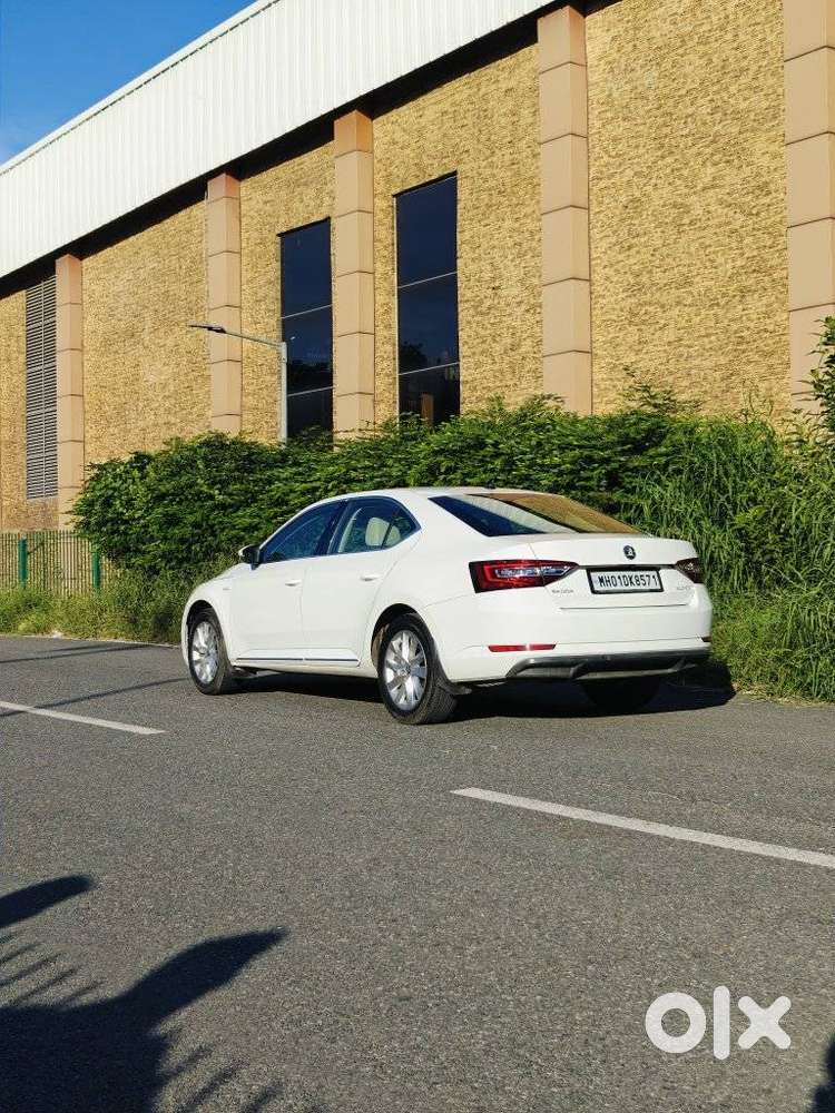 Skoda Superb L&k 1.8 Tsi At, 2020, Petrol