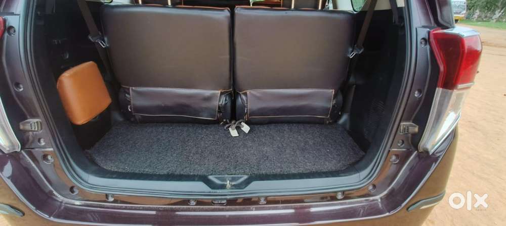 Toyota Innova 2.5 Vx 8 Seater Bs Iv, 2017, Diesel
