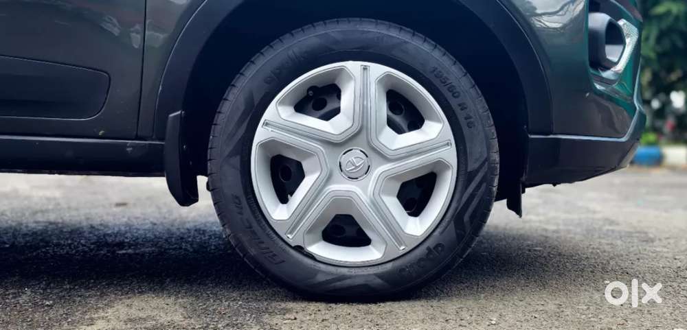 Tata Nexon 1.2 Revotron Xm Plus (s), 2023, Petrol