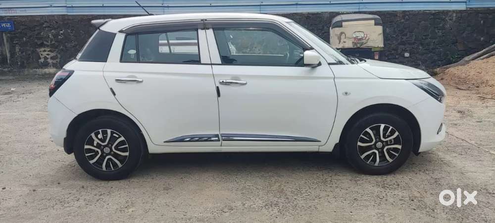 Maruti Suzuki Swift Vxi, 2025, Petrol