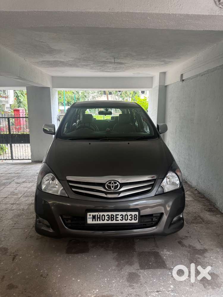 Toyota Innova 2012 Diesel Well Maintained
