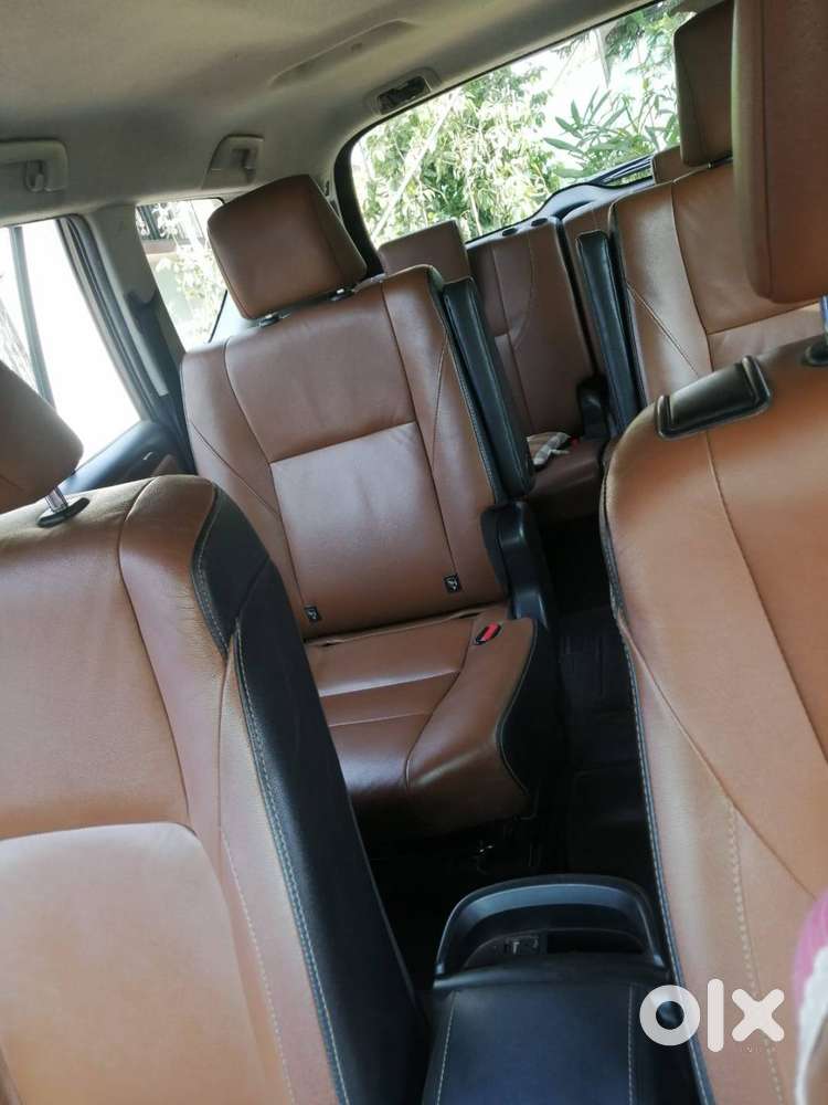 Toyota Innova Crysta 2.8 Z At  2016  Top-end  Grey