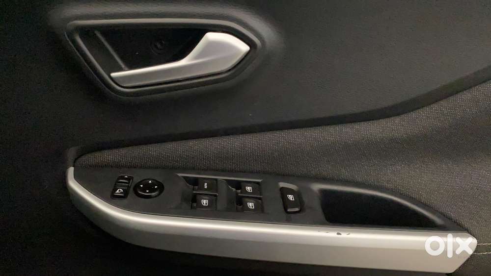 Nissan Magnite 1.0 Xv Premium Turbo Cvt, 2021, Petrol