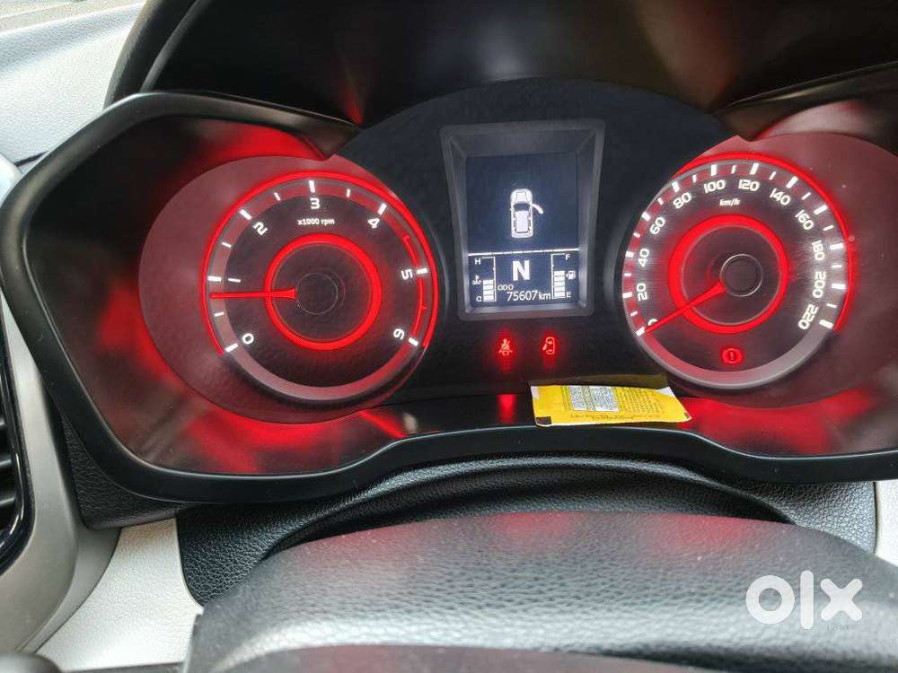 Mahindra Xuv300 W8 Diesel, 2022, Diesel