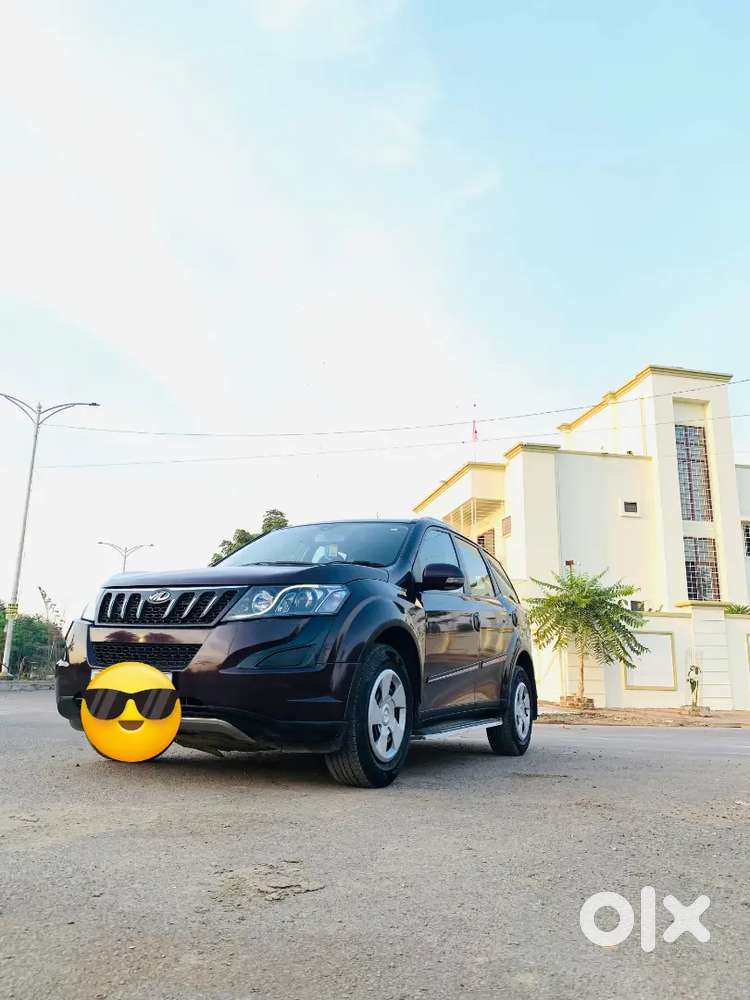 Mahindra Xuv500 2017 Diesel 80000 Km Driven