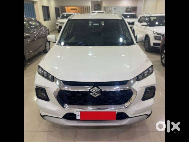 Maruti Suzuki Grand Vitara 1.5 Delta Smart Hybrid At, 2024, Petrol