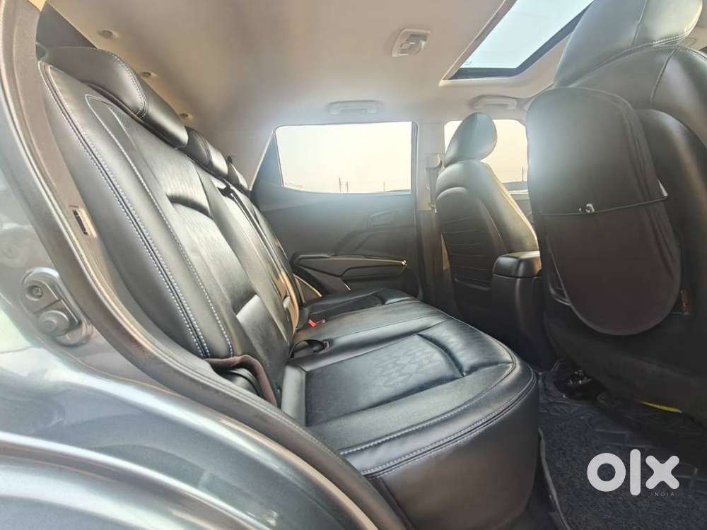 Mahindra Xuv400 Ev El Fast Charger Dt, 2023, Electric