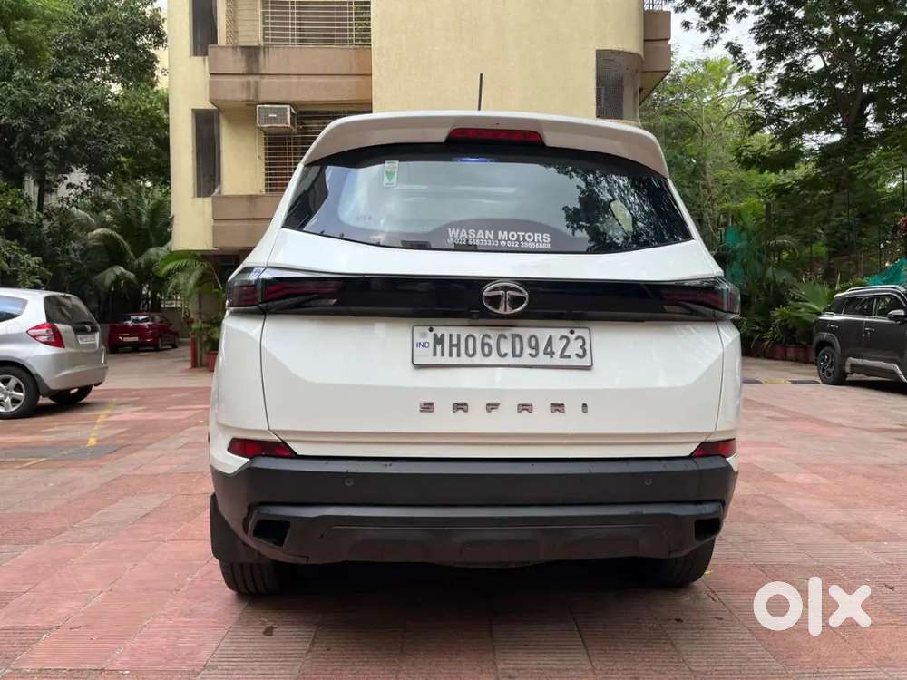 Tata Safari Adventure 2023 Deisel Panaromic Sunroof For Just 1200000