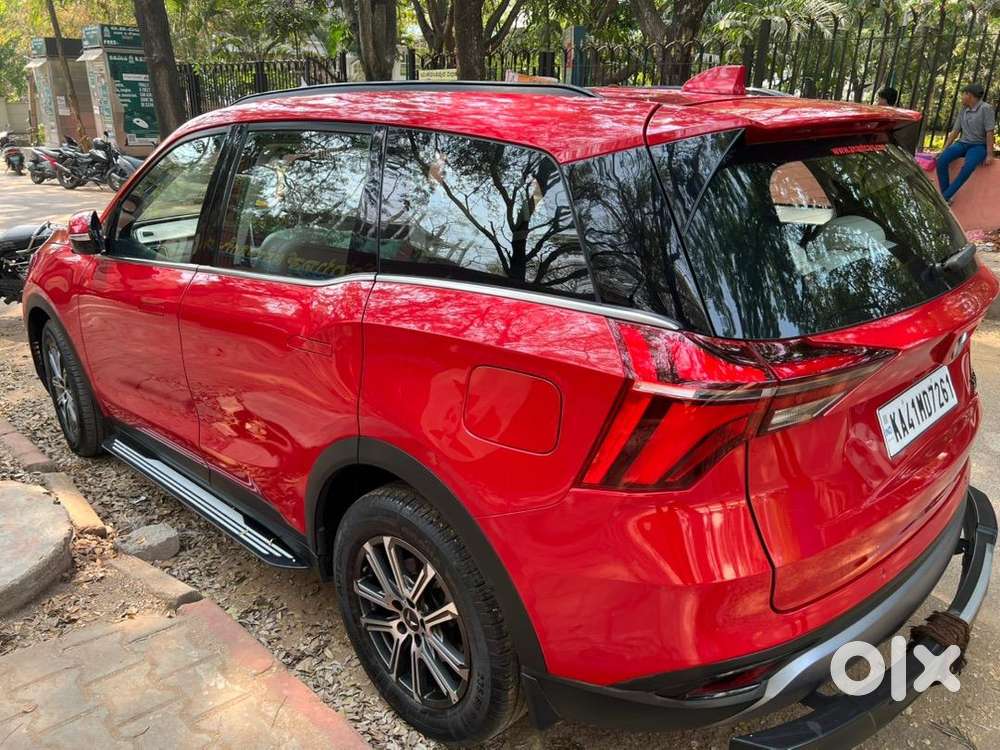 Mahindra Xuv700 2022 Petrol 33000 Km Driven