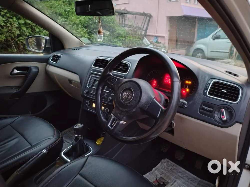 Volkswagen Polo 2013 Petrol 99742 Km Driven