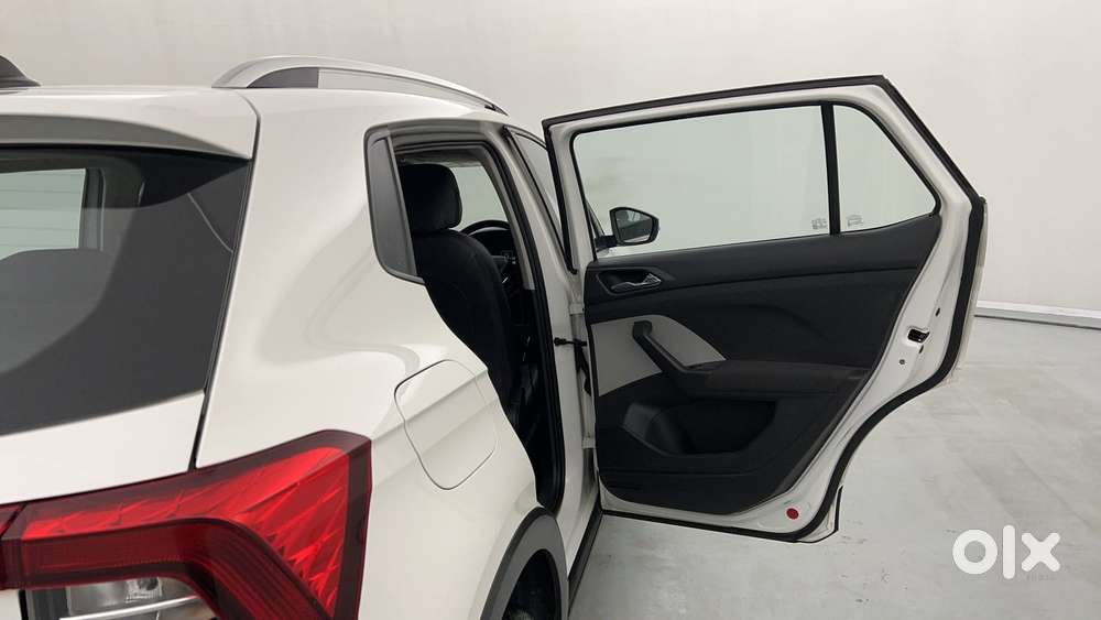 Skoda Kushaq 1.0 Tsi Ambition, 2022, Petrol