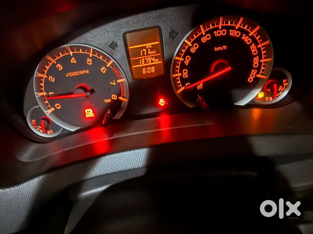 Maruti Suzuki Swift Vxi Petrol 2017