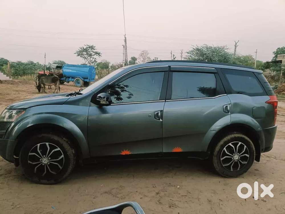 Mahindra Xuv500 2014 Diesel 180000 Km Driven