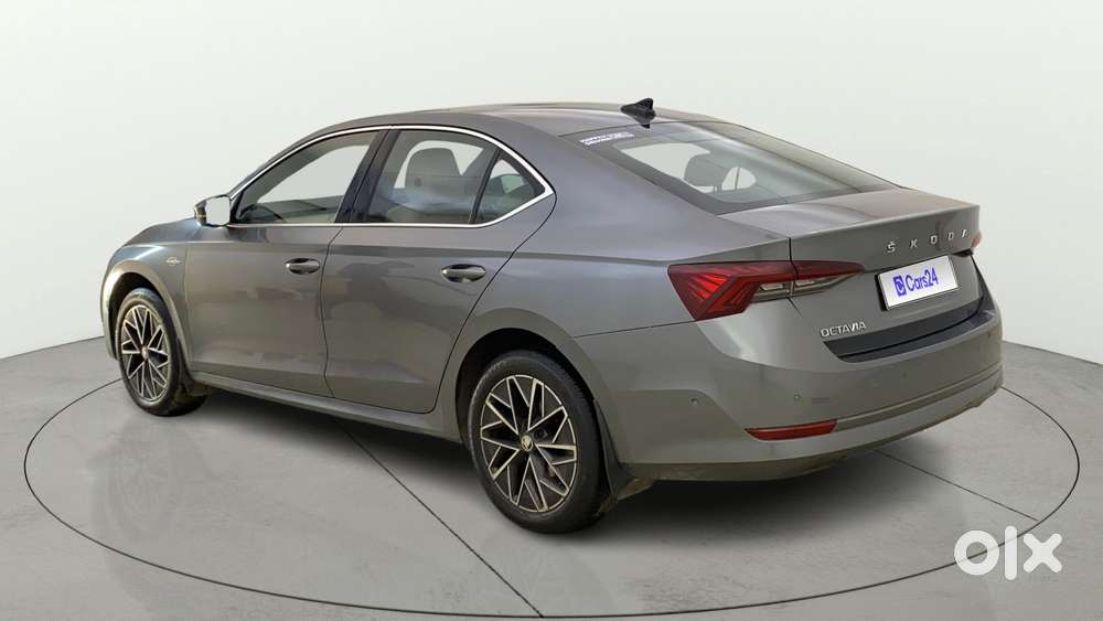 Skoda Octavia 2.0 L K Tsi At, 2022, Petrol