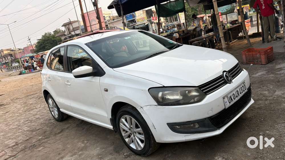 Volkswagen Polo Petrol Manual 2014