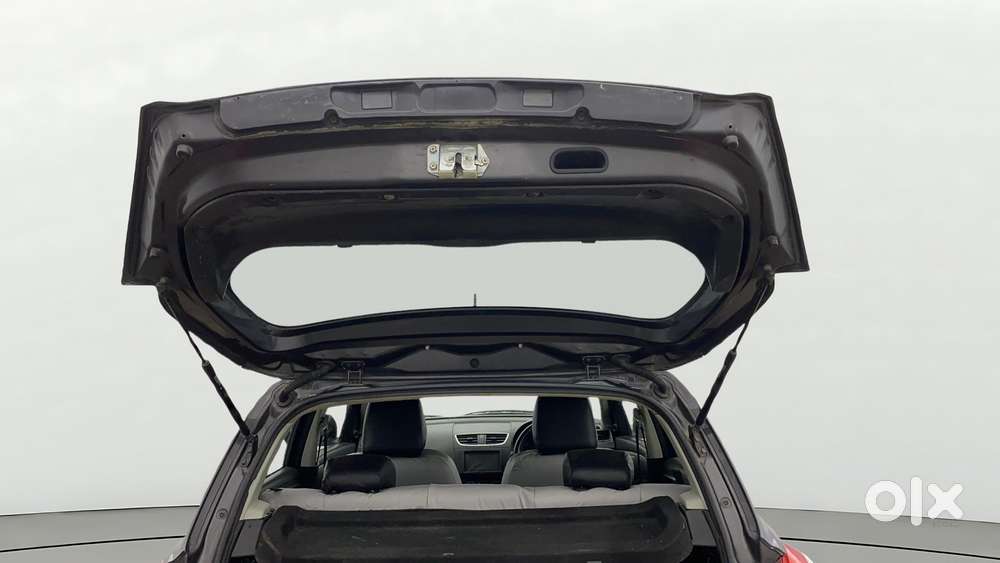 Maruti Suzuki Swift 1.2 Lxi (o), 2017, Cng & Hybrids