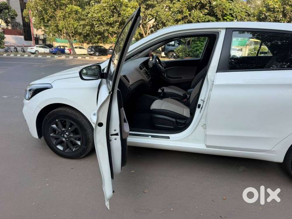 Hyundai I20 Sportz Plus, 2020, Petrol