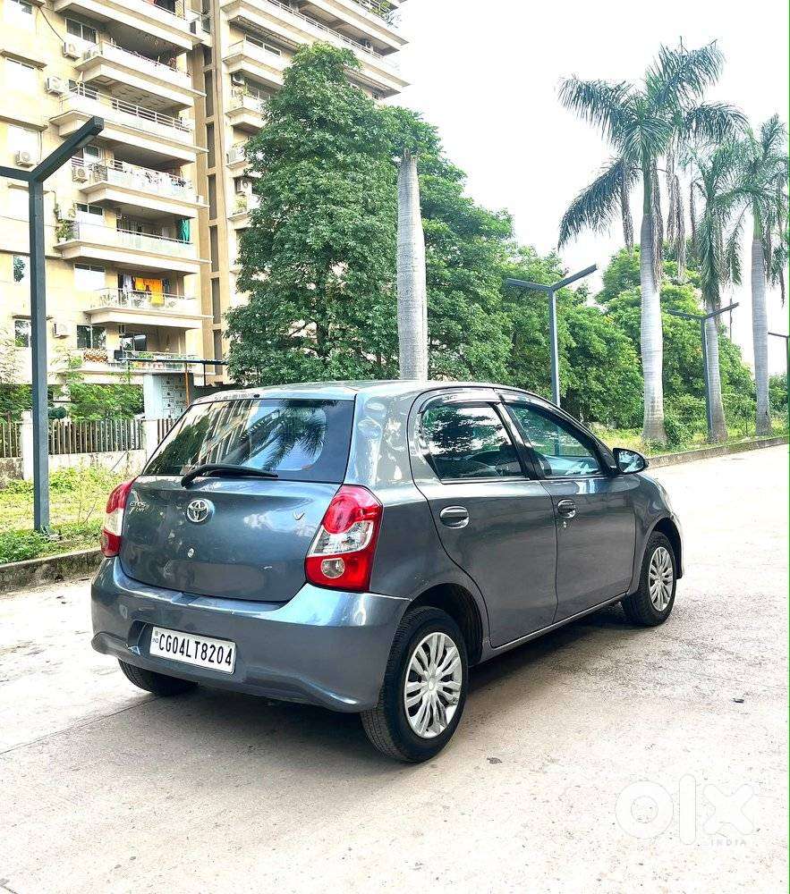 Toyota Etios Liva V Limited, 2017, Petrol
