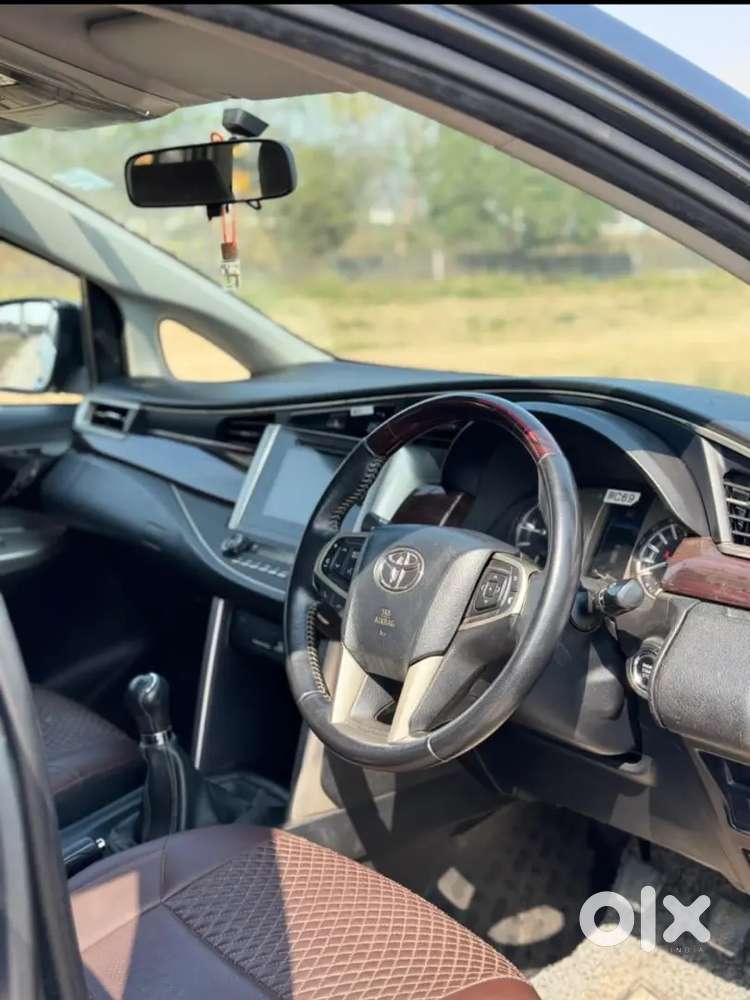 Toyota Innova Crysta 2018 Diesel Well Maintained