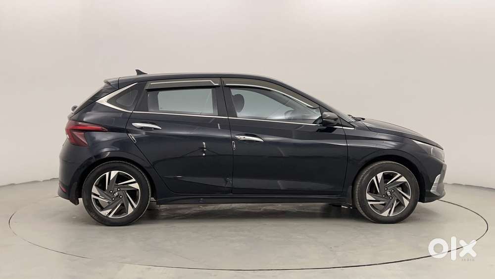 Hyundai I20 Asta (o) 1.2 Mt, 2023, Petrol