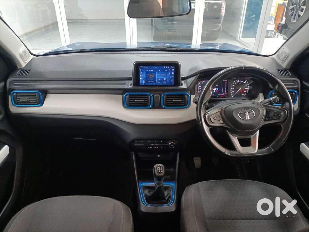Tata Punch 1.2 Revotron Creative Dual Tone, 2022, Petrol