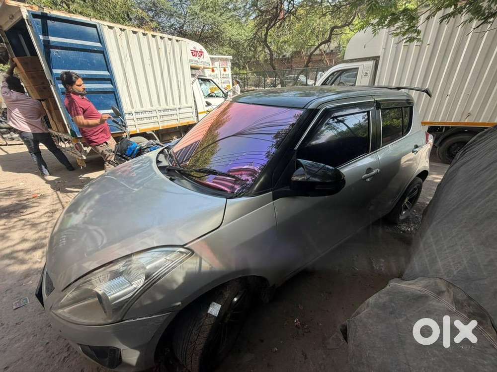 Maruti Suzuki Swift 2016 Petrol 70000 Km Driven