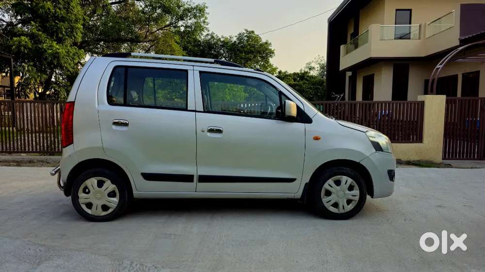Maruti Suzuki Wagon R 1.0 Vxi