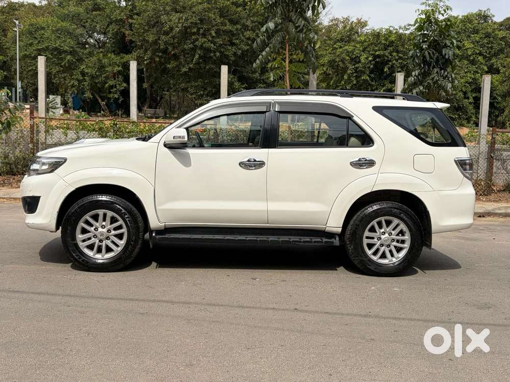 Toyota Fortuner 4x2 At, 2012, Diesel