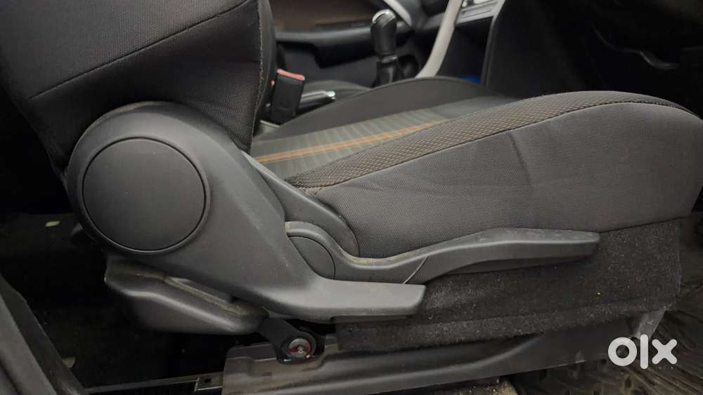 Maruti Suzuki Vitara Brezza 1.5 Zxi Plus Dual Tone, 2022, Petrol