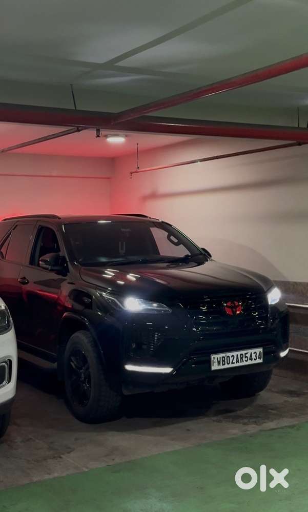 Toyota Fortuner Petrol 2021
