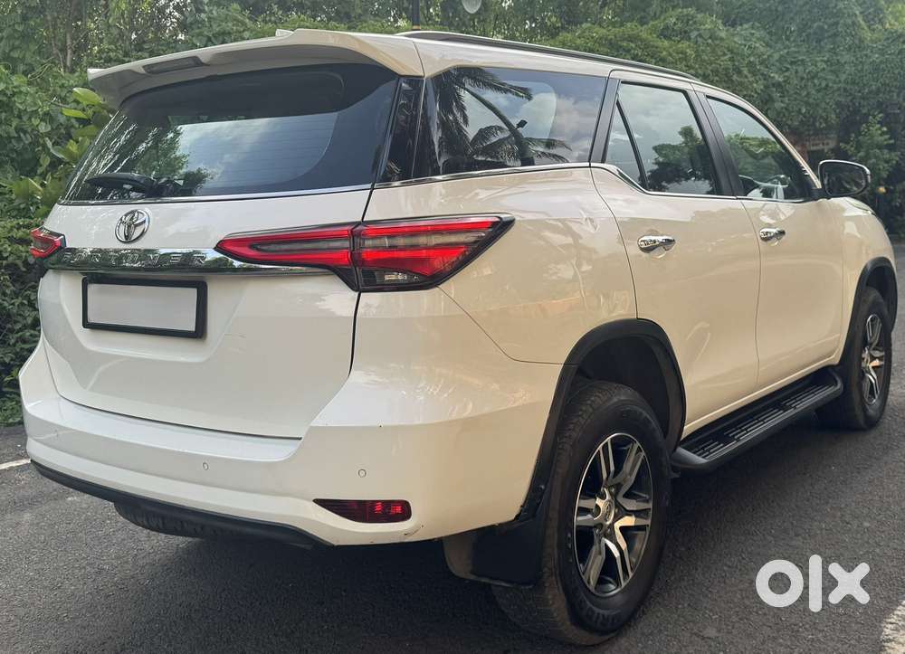 Toyota Fortuner [2021-ongoing] 2.8 2wd Diesel At, 2024, Diesel