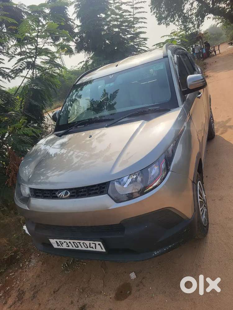 Mahindra Kuv 100 2017