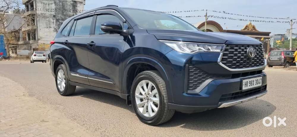 Toyota Innova Hycross 2.0 Vx Hybrid 8 Str, 2025, Petrol
