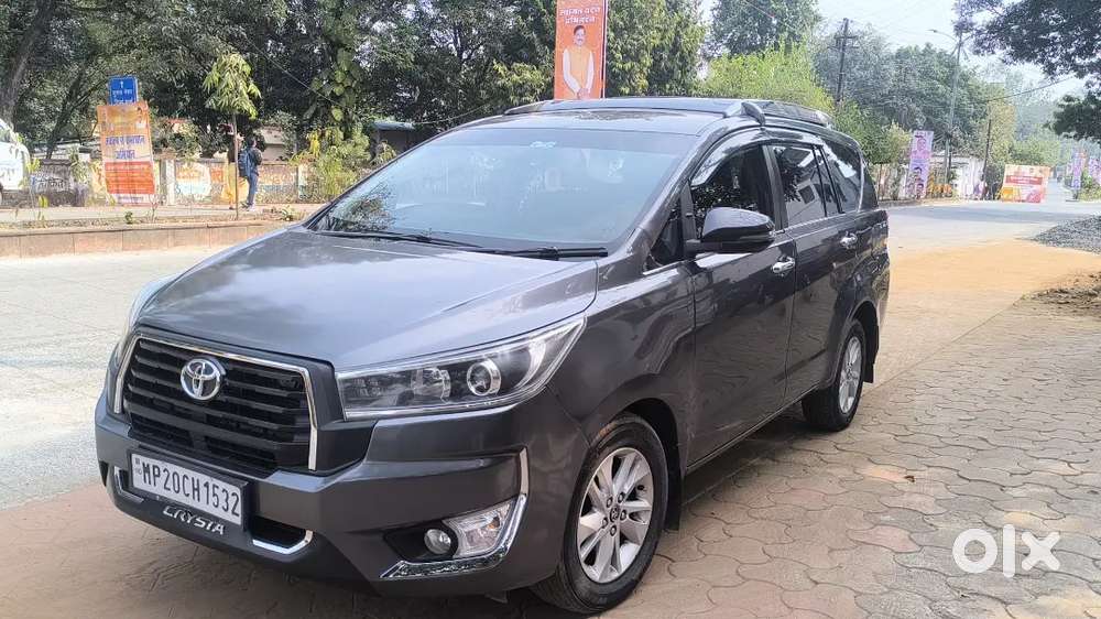 Toyota Innova Crysta 2018 Diesel 105000 Km Driven