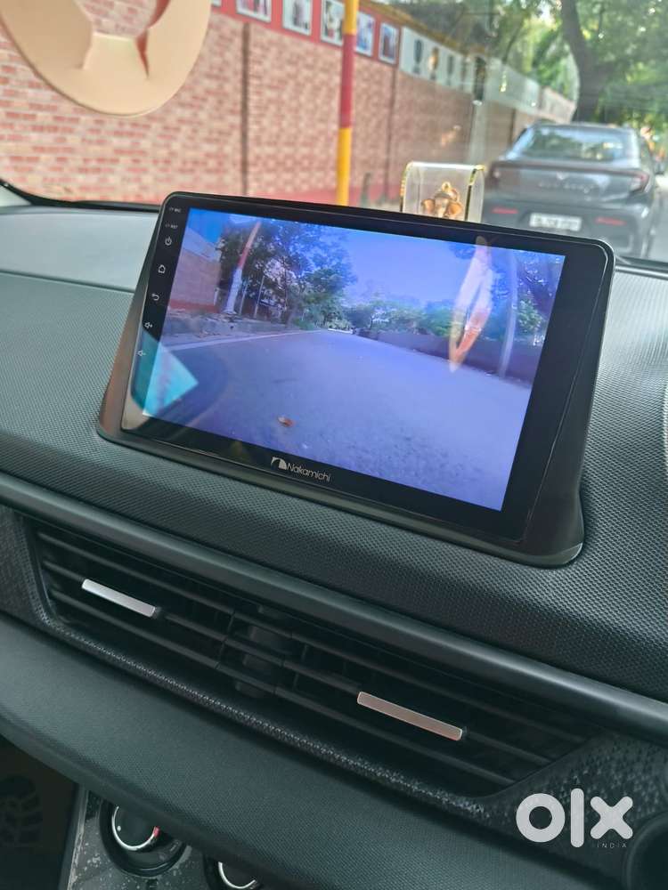Tata Nexon Smart Plus1.2 Revotron Petrol 5 Mt, 2025, Cng & Hybrids