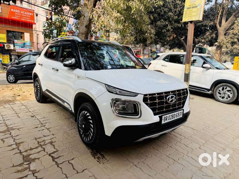 Hyundai Venue 1.2 S (o), 2022, Cng & Hybrids