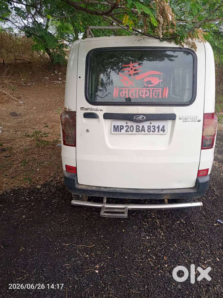 Mahindra Supro Minivan