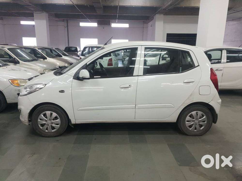 Hyundai I10 Sportz, 2013, Petrol