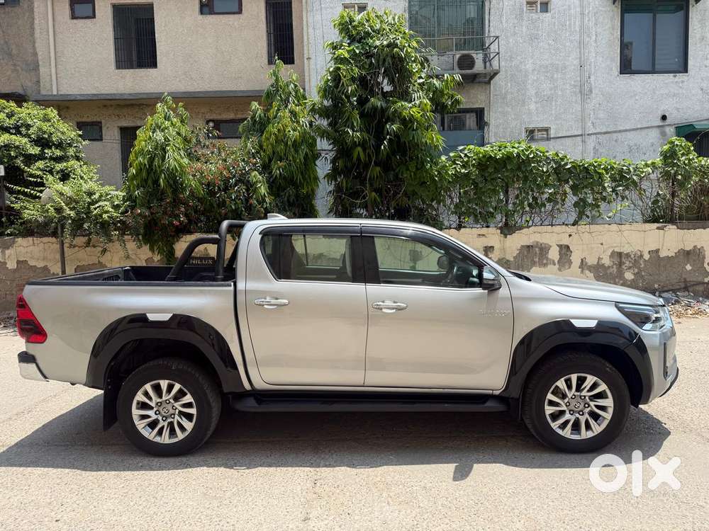 Toyota Hilux 2.8 High 4x4 Mt, 2023, Diesel