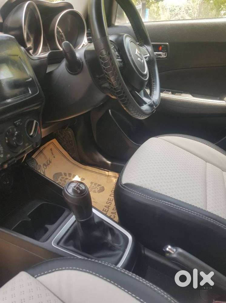 Maruti Suzuki Swift Vxi + Manual, 2022, Petrol