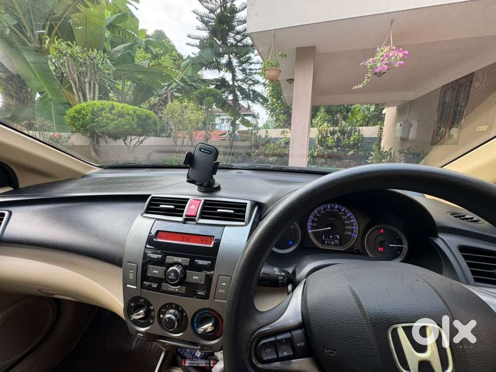 Honda City 1.5 Smt (2013) – 77,077 Km  Pristine Condition