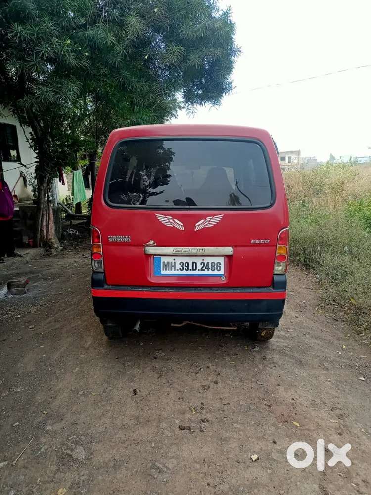 Maruti Suzuki Eeco 2010 Petrol + Lpg अलग से बिठाई है