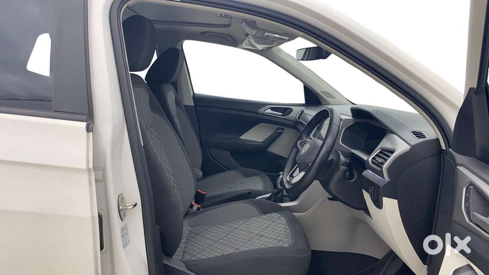 Volkswagen Taigun 1.0 Tsi Highline At, 2025, Petrol