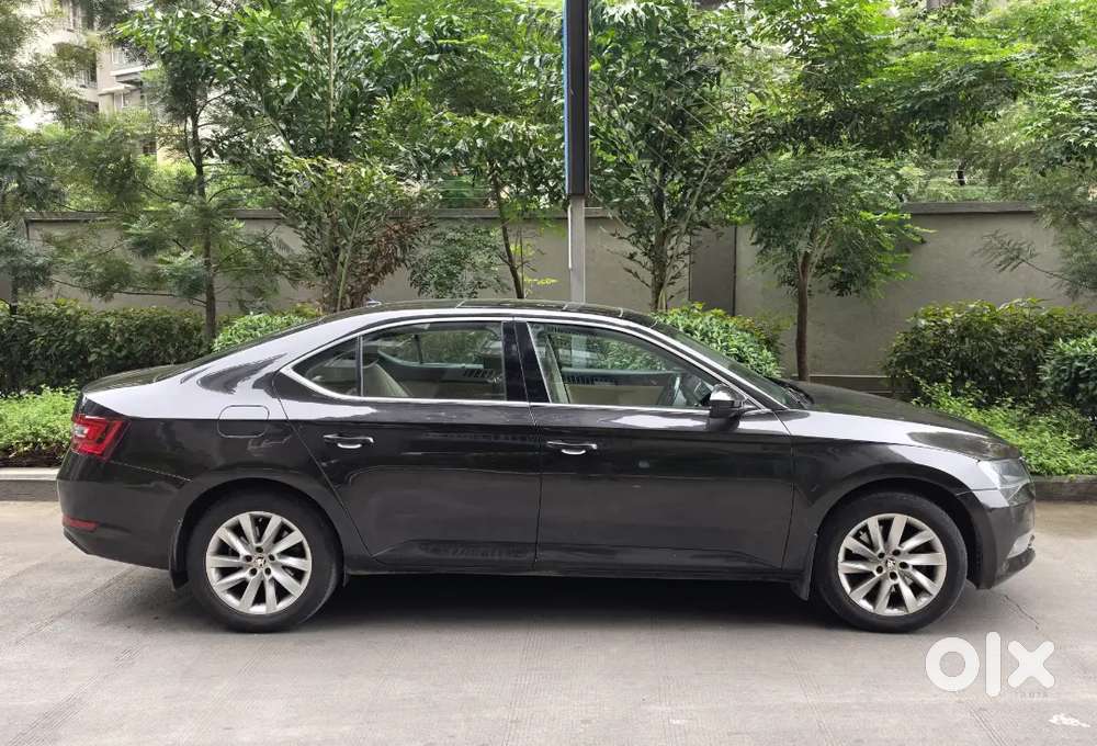 Skoda Superb 2017 L&k Automatic Petrol 83000 Km
